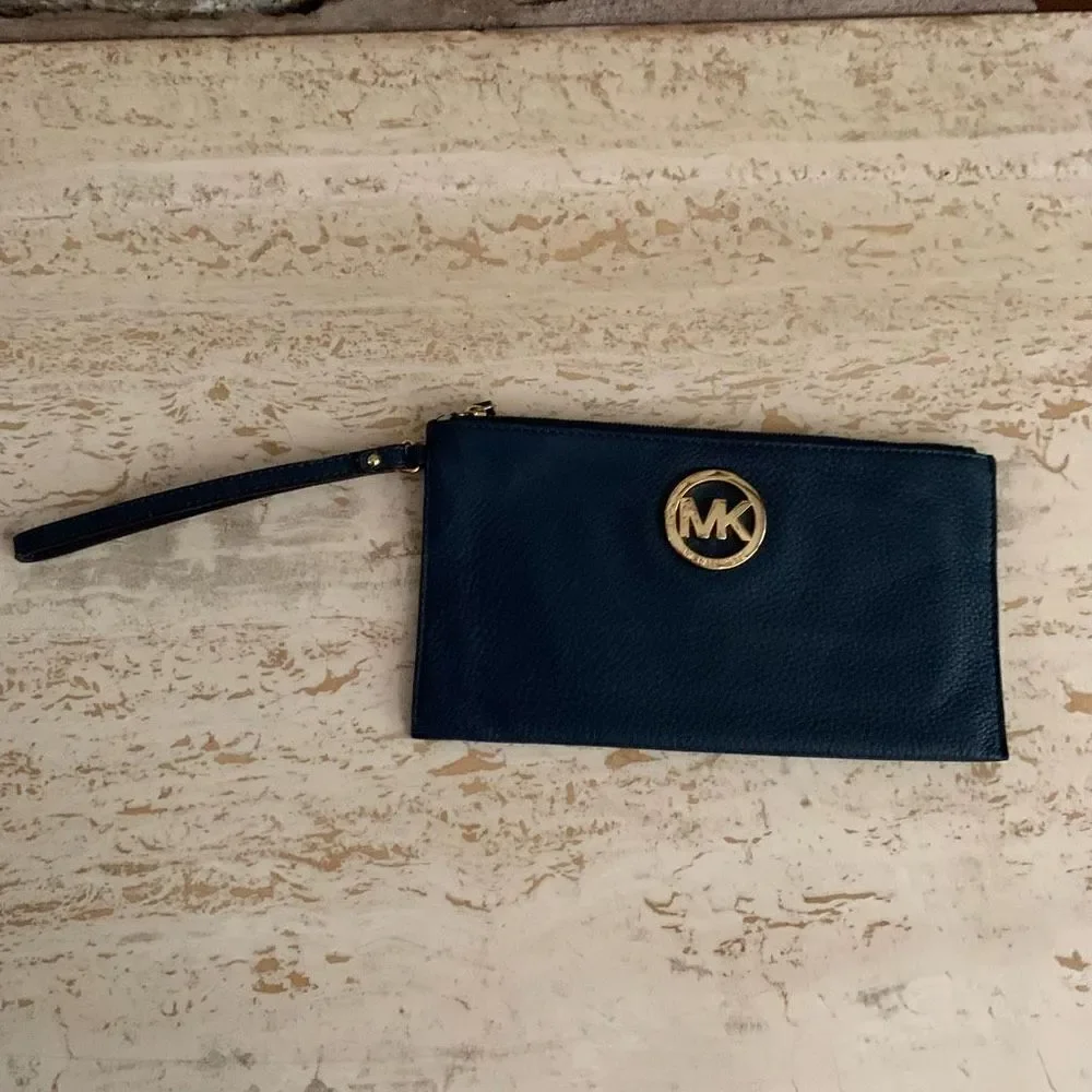Michael Kors wristlet